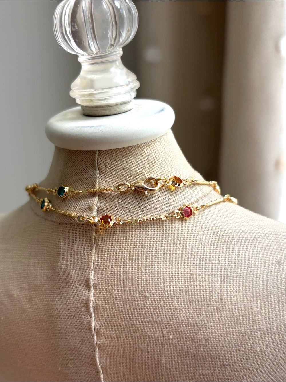 NWOT 18K Plated Gold Multicolor Rhinestone Link Chain Long Necklace - Picture 7 of 10